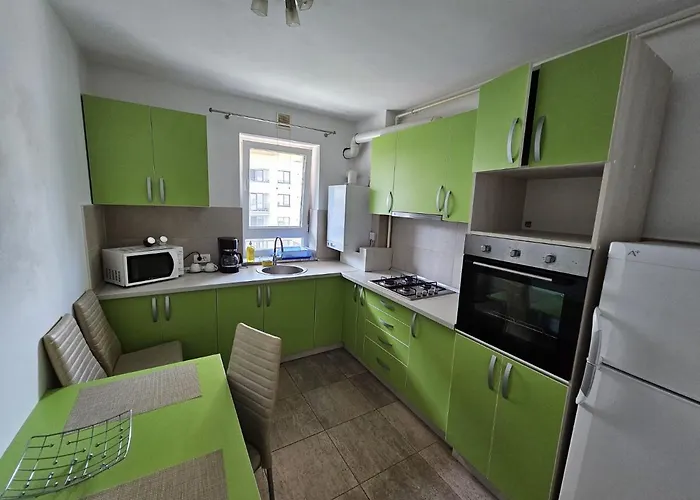 Bright&cozy Coresi 3 Апартаменты *