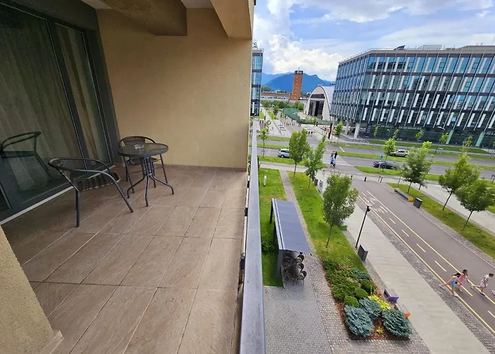 Bright&cozy Coresi 3 Апартаменты